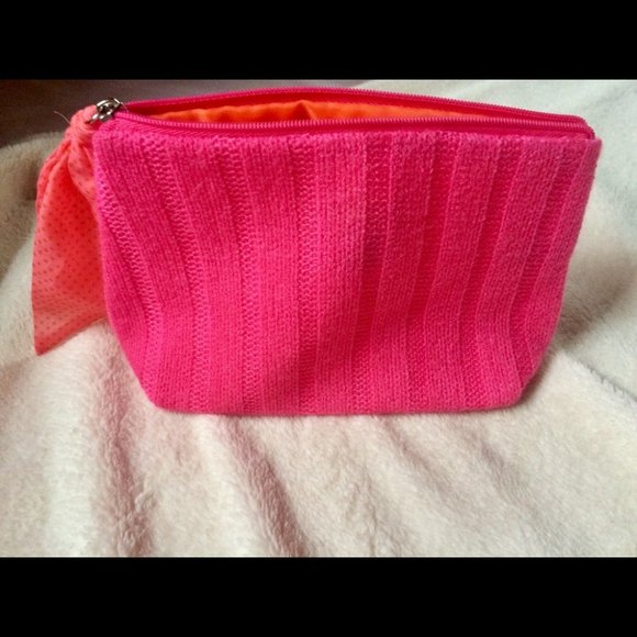 Lancôme Paris Pink Makeup Bag | Purse Trendy - Picture 8 of 8